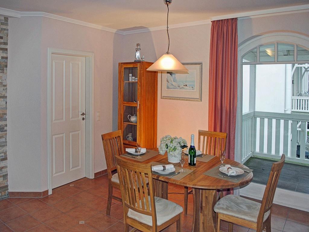 Strandvilla Gudrun Zur Meerseite Mit Balkon Apartment Binz